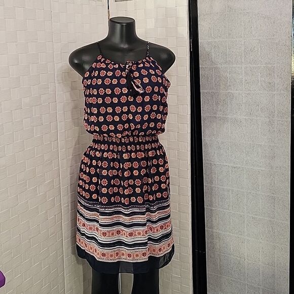 BRAND NEW ENFOCUS STUDIO SLEEVELESS MULTI-COLOR SHIFFON MINI DRESS - Picture 3 of 14